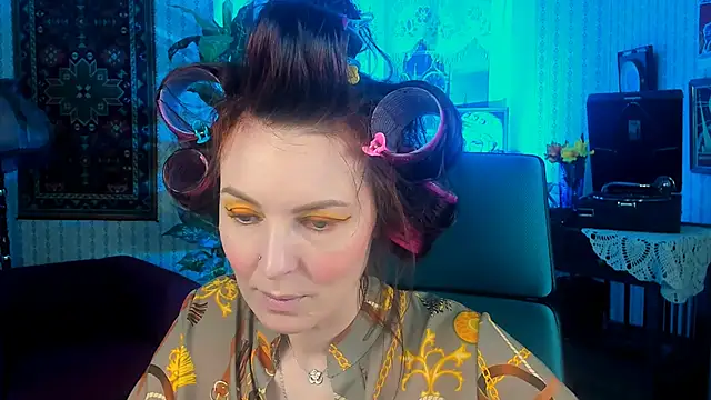 Snapshot of VandaRossi chatting on October 2025 11:08:02 AM VandaRossi online show from October 2025 11:08:02 AM