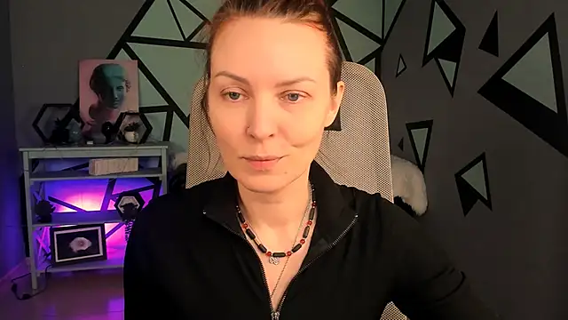 Snapshot of VandaRossi chatting on October 2025 06:45:01 AM VandaRossi online show from October 2025 06:45:01 AM