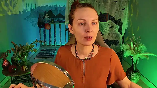 Snapshot of VandaRossi chatting on October 2025 05:52:02 AM VandaRossi online show from October 2025 05:52:02 AM