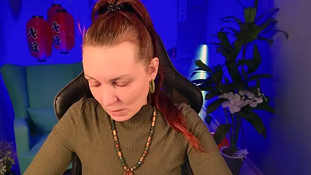 Snapshot of VandaRossi chatting on November 2025 09:09:01 AM VandaRossi online show from November 2025 09:09:01 AM