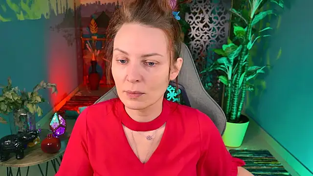 Snapshot of VandaRossi chatting on November 2025 09:52:01 AM VandaRossi online show from November 2025 09:52:01 AM