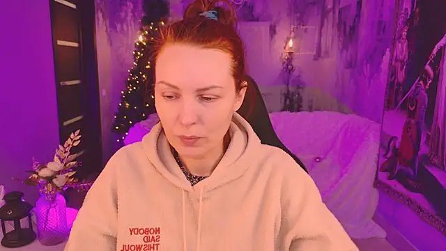 Snapshot of VandaRossi chatting on December 2025 09:24:01 AM VandaRossi online show from December 2025 09:24:01 AM