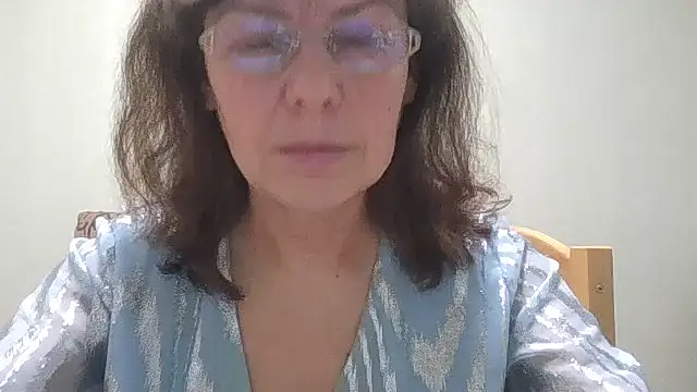 HollyJewel online show from February 2026 03:00:01 PM