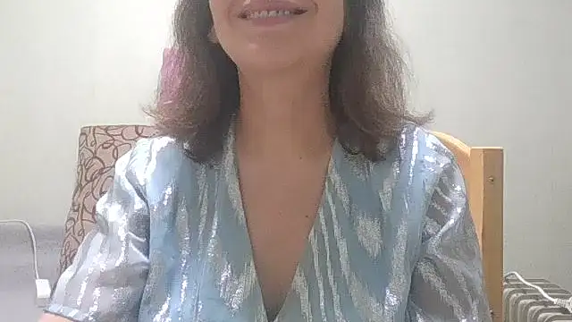 Snapshot of HollyJewel chatting on March 2026 05:06:01 PM HollyJewel online show from March 2026 05:06:01 PM