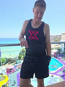 Snapshot of Fuc71 chatting on April 2026 01:31:02 PM Fuc71 online show from April 2026 01:31:02 PM