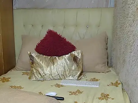 Snapshot of Xxxsluts chatting on November 2025 04:43:02 AM Xxxsluts online show from November 2025 04:43:02 AM