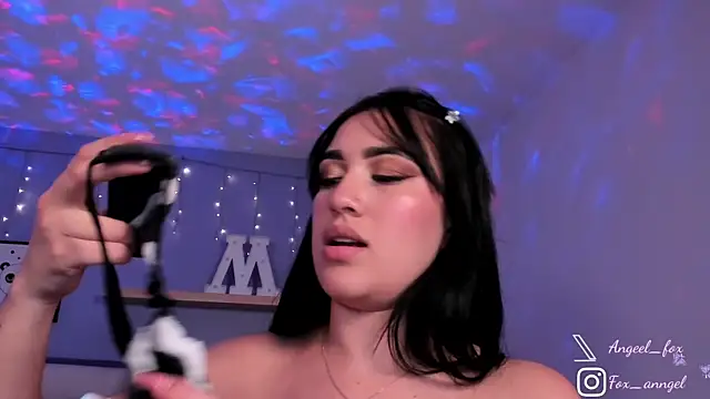 angeel fox online show from January 2025 04:39:01 AM