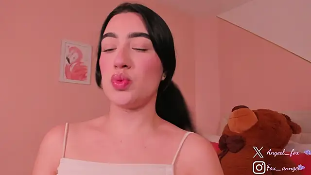 angeel fox online show from September 2025 03:54:01 AM