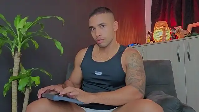 Snapshot of LincomAmith chatting on January 2026 03:45:02 AM LincomAmith online show from January 2026 03:45:02 AM