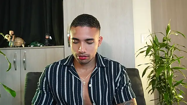 Snapshot of LincomAmith chatting on March 2026 03:34:02 AM LincomAmith online show from March 2026 03:34:02 AM