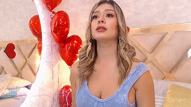 Snapshot of JoannaStanford chatting on February 2025 04:26:02 PM JoannaStanford online show from February 2025 04:26:02 PM