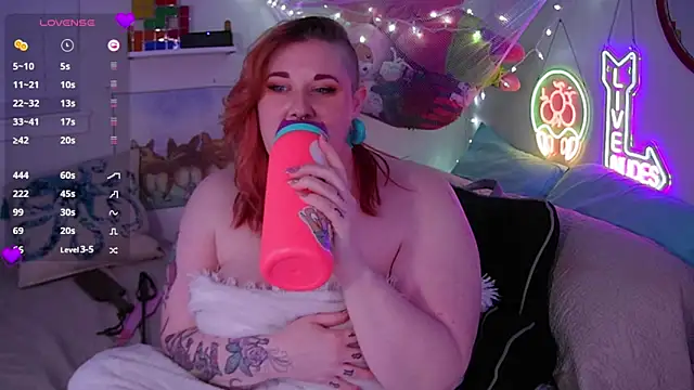 Snapshot of opalreigning chatting on January 2025 11:57:01 AM opalreigning online show from January 2025 11:57:01 AM