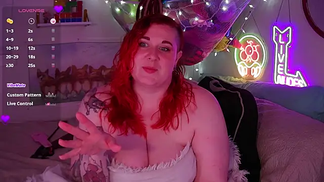 Snapshot of opalreigning chatting on September 2025 08:03:01 AM opalreigning online show from September 2025 08:03:01 AM