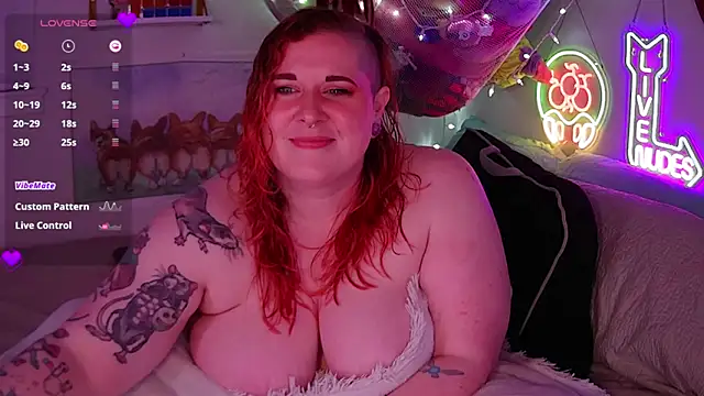 Snapshot of opalreigning chatting on October 2025 09:20:01 AM opalreigning online show from October 2025 09:20:01 AM