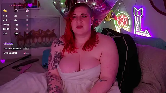 Snapshot of opalreigning chatting on November 2025 10:13:02 AM opalreigning online show from November 2025 10:13:02 AM