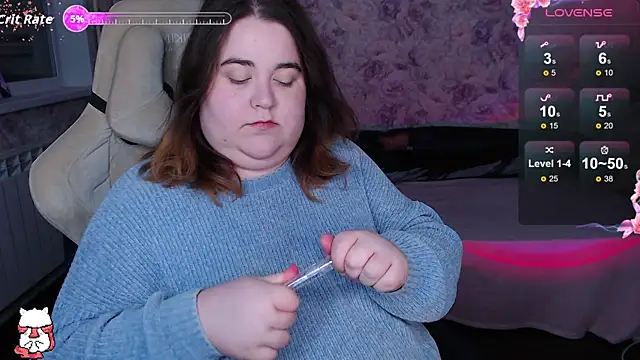 Estelle Hicks online show from October 2025 06:17:02 PM