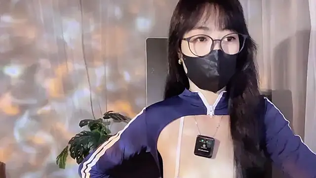 Snapshot of _minji_bae chatting on October 2025 05:41:02 PM  minji bae online show from October 2025 05:41:02 PM