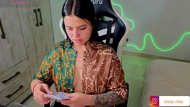 Snapshot of Victoryyy_ chatting on March 2026 10:38:02 PM Victoryyy online show from March 2026 10:38:02 PM