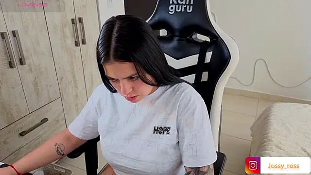 Snapshot of Victoryyy_ chatting on March 2026 04:13:01 PM Victoryyy online show from March 2026 04:13:01 PM