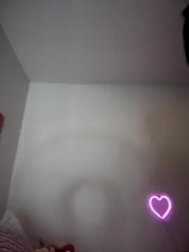 Snapshot of KatteWise chatting on November 2025 12:32:01 AM KatteWise online show from November 2025 12:32:01 AM