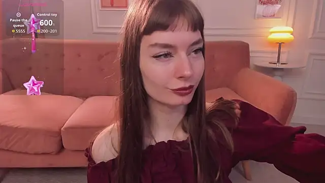 EvaSelin online show from September 2025 05:07:01 AM