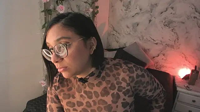 Snapshot of Bella_desi_ chatting on March 2026 02:22:02 PM Bella desi online show from March 2026 02:22:02 PM