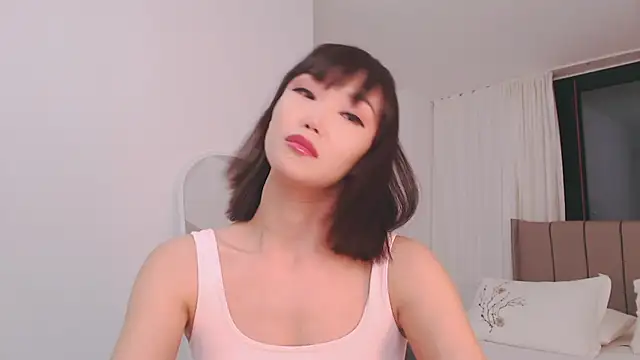 TumiLio online show from December 2024 03:49:02 PM