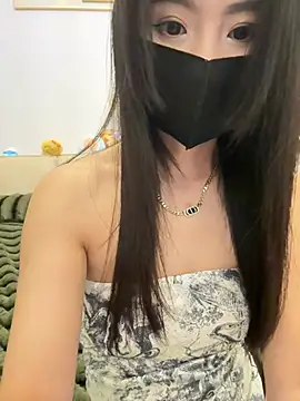 Snapshot of FeiFei-babe chatting on March 2025 04:38:02 PM FeiFei-babe online show from March 2025 04:38:02 PM