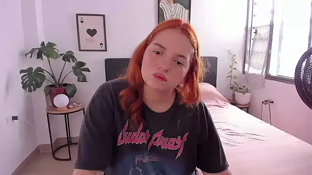 Snapshot of sophia_goth chatting on June 2026 03:20:02 PM sophia goth online show from June 2026 03:20:02 PM