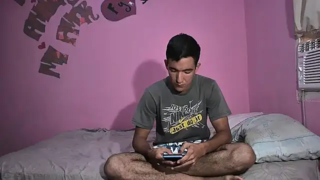 Sweetiefoxxx online show from March 2025 08:10:01 PM