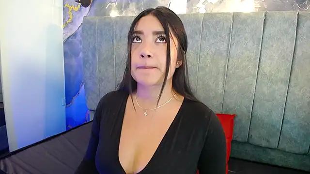 Snapshot of Susy_thomson chatting on March 2026 10:42:01 PM Susy thomson online show from March 2026 10:42:01 PM