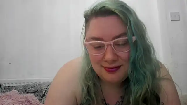 Snapshot of Bustycurves chatting on April 2026 01:21:01 AM Bustycurves online show from April 2026 01:21:01 AM