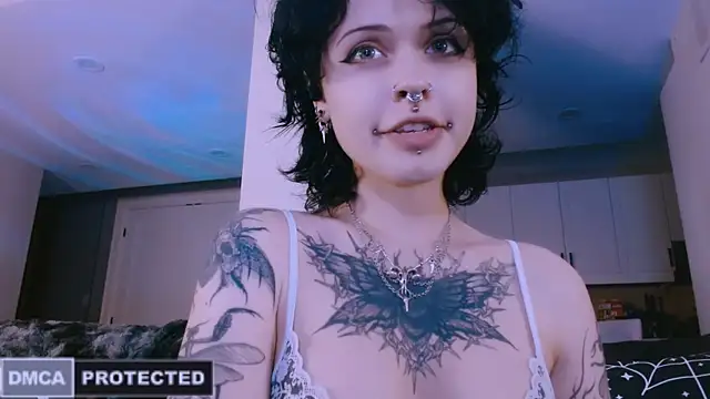 Snapshot of NaughtyLittleFox chatting on April 2026 03:26:02 AM NaughtyLittleFox online show from April 2026 03:26:02 AM