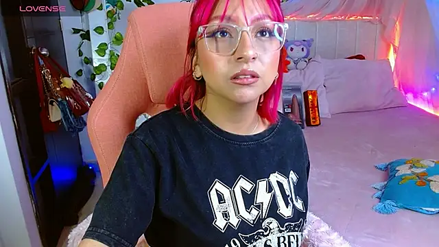 Littlerouse  online show from February 2026 06:37:01 AM