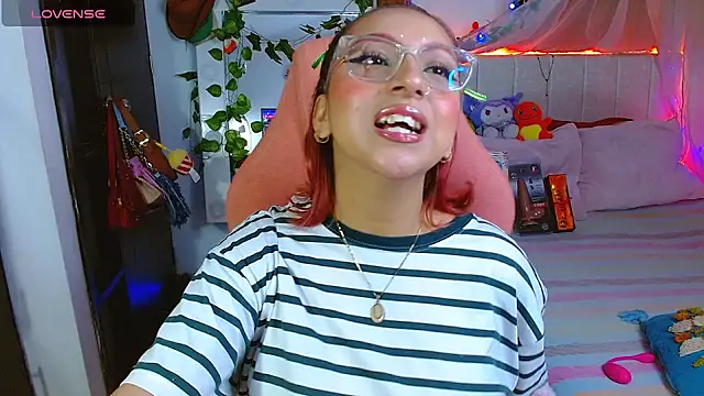 Snapshot of Littlerouse_ chatting on March 2026 08:37:02 AM Littlerouse online show from March 2026 08:37:02 AM