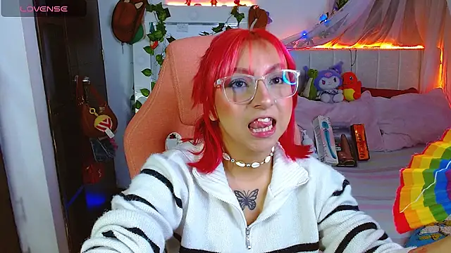 Snapshot of Littlerouse_ chatting on April 2026 08:29:02 AM Littlerouse online show from April 2026 08:29:02 AM