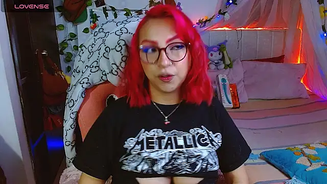 Snapshot of Littlerouse_ chatting on April 2026 09:55:01 AM Littlerouse online show from April 2026 09:55:01 AM