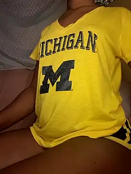 Snapshot of Freya_004 chatting on April 2026 06:41:01 AM Freya 004 online show from April 2026 06:41:01 AM