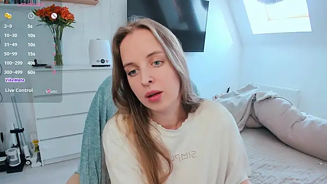 violet blue eyes online show from April 2026 01:33:02 PM