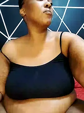 YummyChocolatexx2 online show from July 2026 09:24:02 AM