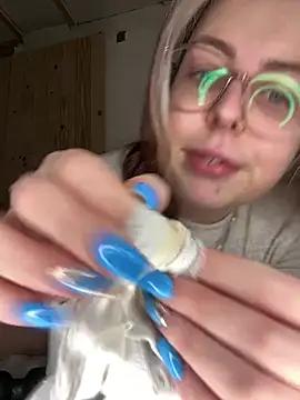 Snapshot of Livewithlucy chatting on January 2025 06:45:02 PM Livewithlucy online show from January 2025 06:45:02 PM