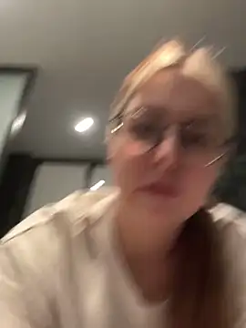 Snapshot of Livewithlucy chatting on January 2025 01:17:02 PM Livewithlucy online show from January 2025 01:17:02 PM