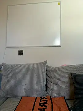 Snapshot of Livewithlucy chatting on March 2025 12:58:01 PM Livewithlucy online show from March 2025 12:58:01 PM