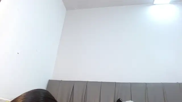 Snapshot of Cherllynn chatting on December 2024 06:16:01 PM Cherllynn online show from December 2024 06:16:01 PM