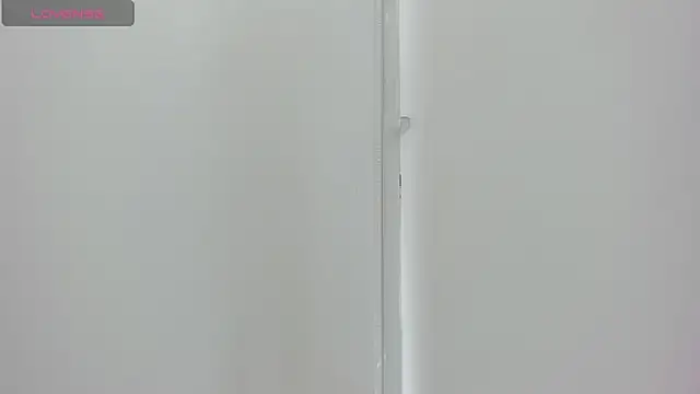 Snapshot of Cherllynn chatting on October 2025 03:51:02 PM Cherllynn online show from October 2025 03:51:02 PM