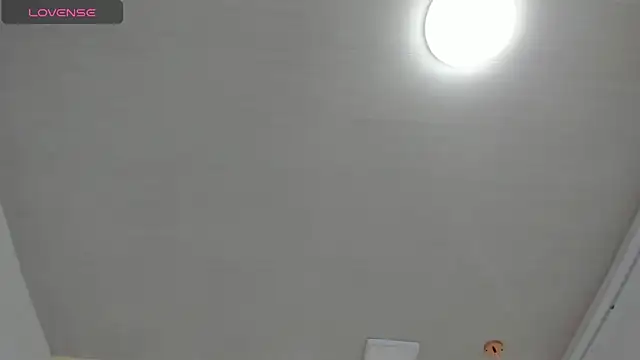 Snapshot of Cherllynn chatting on November 2025 03:34:02 PM Cherllynn online show from November 2025 03:34:02 PM