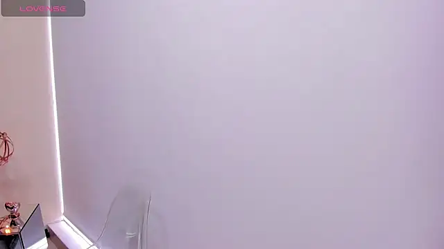 Snapshot of Cherllynn chatting on November 2025 04:50:01 PM Cherllynn online show from November 2025 04:50:01 PM