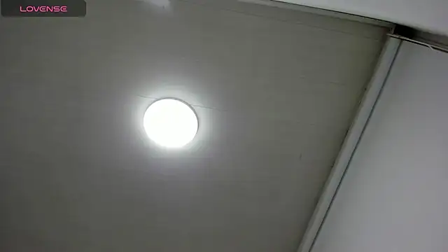 Snapshot of Cherllynn chatting on November 2025 03:34:01 PM Cherllynn online show from November 2025 03:34:01 PM