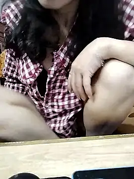 Snapshot of cream1299 chatting on January 2026 05:10:02 AM cream1299 online show from January 2026 05:10:02 AM