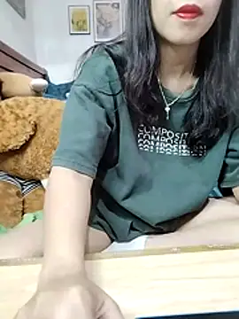 Snapshot of cream1299 chatting on January 2026 11:48:02 AM cream1299 online show from January 2026 11:48:02 AM